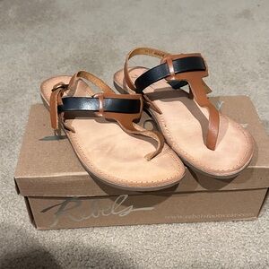 Rebels Women's Black and Tan Sandals